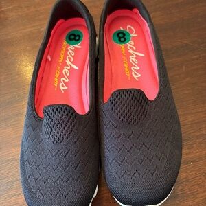 Womens sketchers slip on shoes